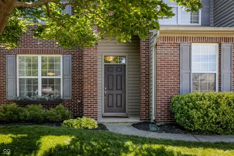 5825 Courtyard Crescent Indianapolis IN 46234