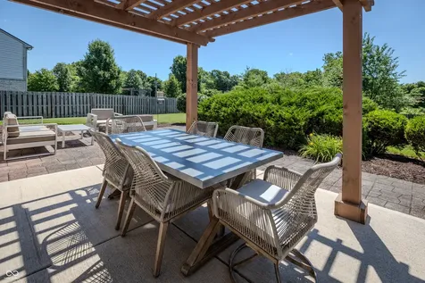 5825 Courtyard Crescent Indianapolis IN 46234