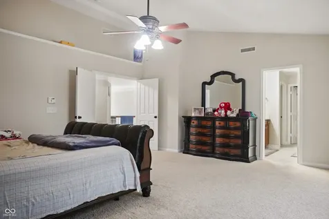7895 Blue Jay Way Zionsville IN 46077