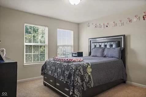 7895 Blue Jay Way Zionsville IN 46077