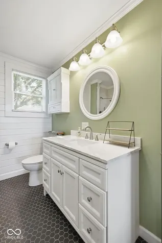 20 W Locust Street Shelbyville IN 46176