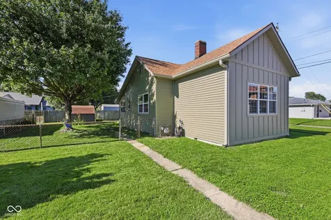 20 W Locust Street Shelbyville IN 46176