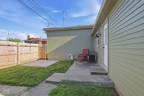 20 W Locust Street Shelbyville IN 46176