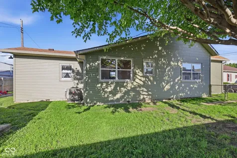 20 W Locust Street Shelbyville IN 46176