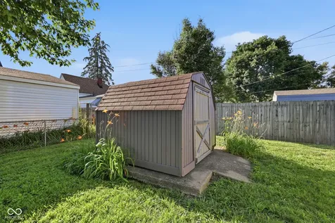 20 W Locust Street Shelbyville IN 46176