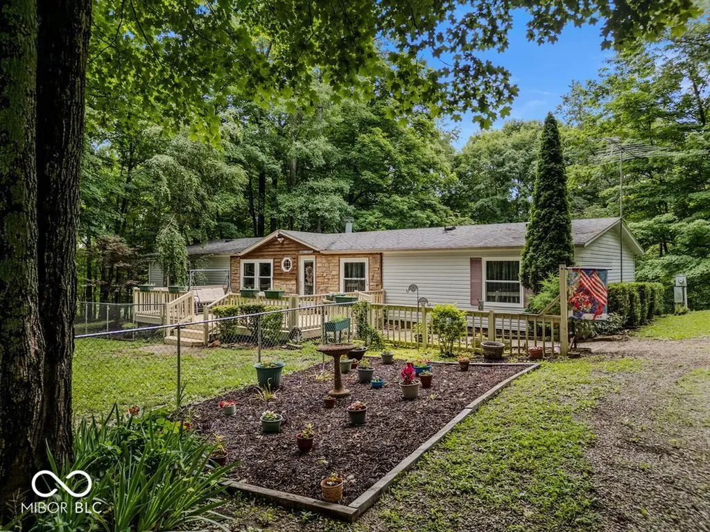 13333 Bellsville Pike Columbus IN 47201