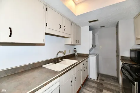2805 Punto Alto Circle Indianapolis IN 46227