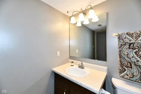 2805 Punto Alto Circle Indianapolis IN 46227
