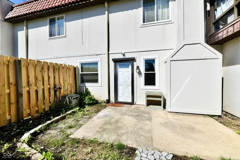 2805 Punto Alto Circle Indianapolis IN 46227