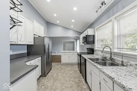 8155 N Richardt Avenue Indianapolis IN 46256