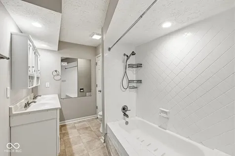 8155 N Richardt Avenue Indianapolis IN 46256