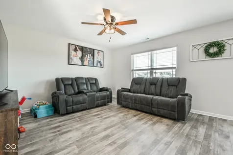 1435 Fleming Drive Greenfield IN 46140