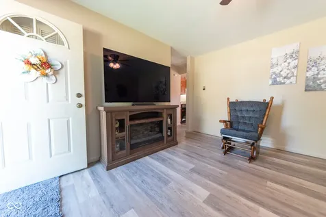 2855 12th Street Columbus IN 47201