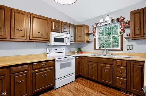 3305 Virginia Street Columbus IN 47203