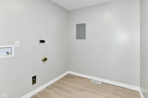 4642 N Eden Court Indianapolis IN 46254