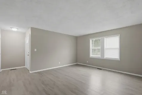 3857 Chateau Drive Indianapolis IN 46226