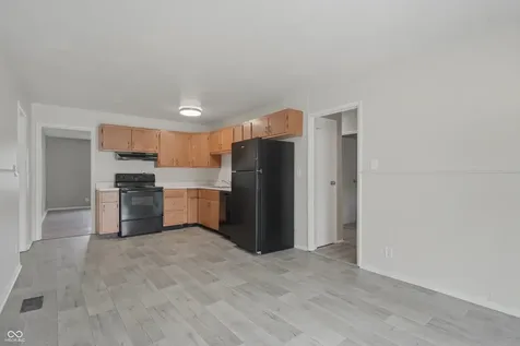 3857 Chateau Drive Indianapolis IN 46226