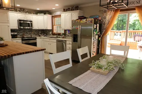 1287 Lovers Road Batesville IN 47006