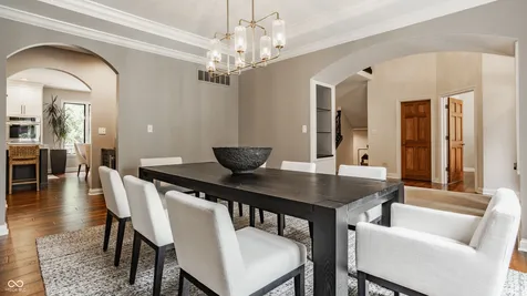 4214 Riverbirch Run Zionsville IN 46077