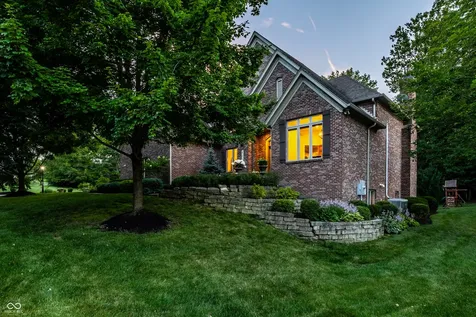 4214 Riverbirch Run Zionsville IN 46077