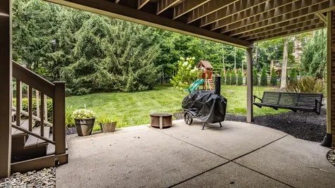 4214 Riverbirch Run Zionsville IN 46077