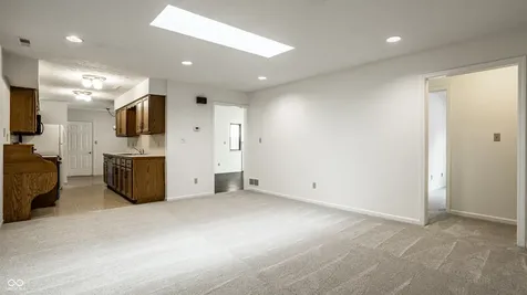 9223 Golden Oaks E Indianapolis IN 46260
