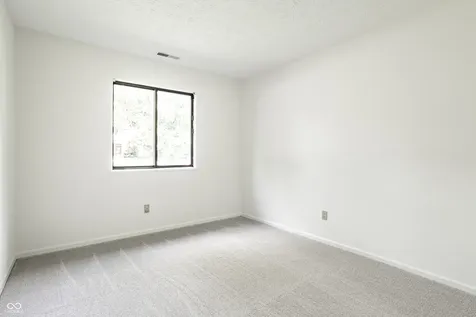 9223 Golden Oaks E Indianapolis IN 46260