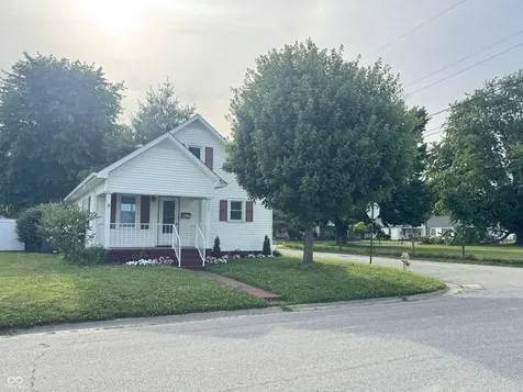 302 Schepman Seymour IN 47274