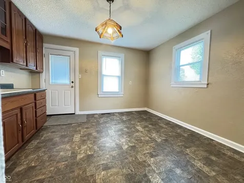 302 Schepman Seymour IN 47274