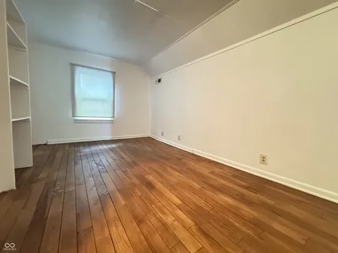 302 Schepman Seymour IN 47274