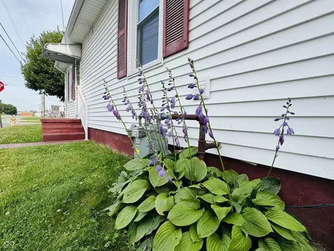 302 Schepman Seymour IN 47274