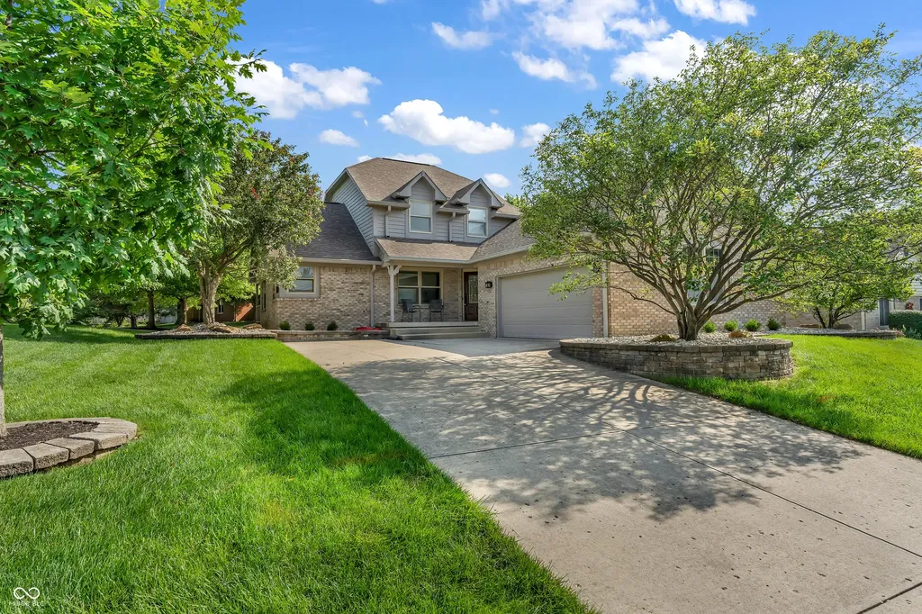 356 Southcreek Drive S Indianapolis IN 46217