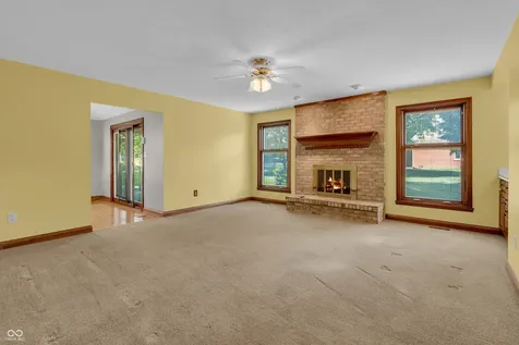 356 Southcreek Drive S Indianapolis IN 46217