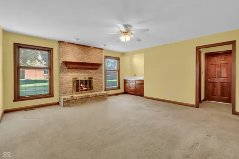 356 Southcreek Drive S Indianapolis IN 46217