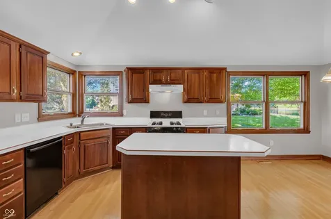 356 Southcreek Drive S Indianapolis IN 46217