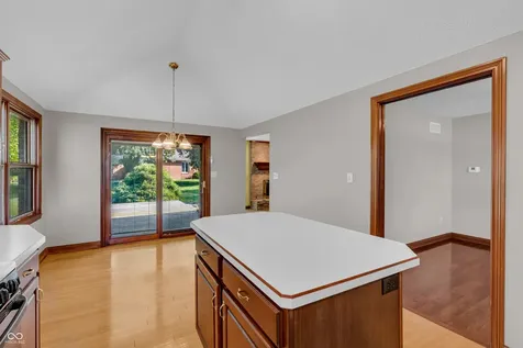 356 Southcreek Drive S Indianapolis IN 46217