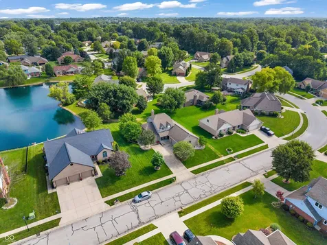 356 Southcreek Drive S Indianapolis IN 46217