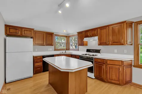356 Southcreek Drive S Indianapolis IN 46217