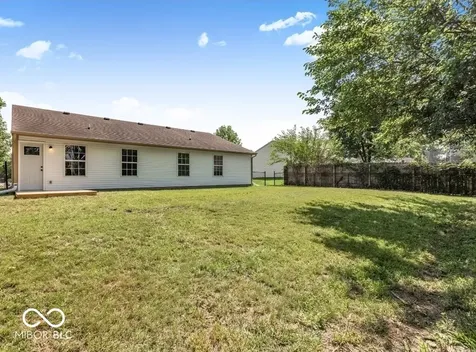 7267 Woodside Drive Avon IN 46123