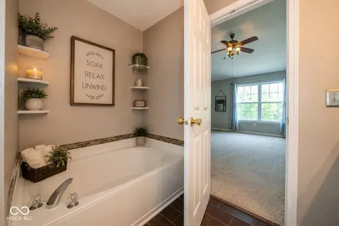 15427 Outside Trail Noblesville IN 46060