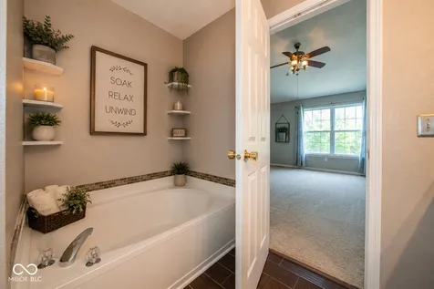 15427 Outside Trail Noblesville IN 46060