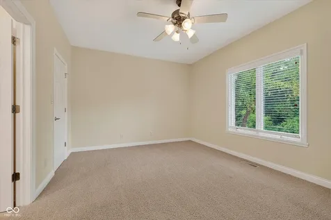 5913 Chartwell Drive Bargersville IN 46106