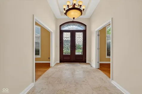 5913 Chartwell Drive Bargersville IN 46106