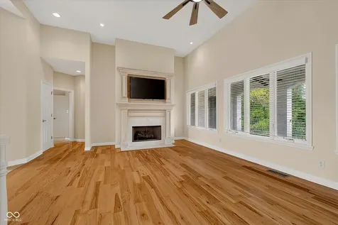 5913 Chartwell Drive Bargersville IN 46106