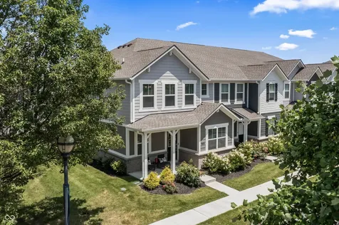 7264 Governors Row Avon IN 46123