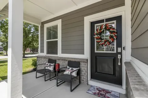 7264 Governors Row Avon IN 46123