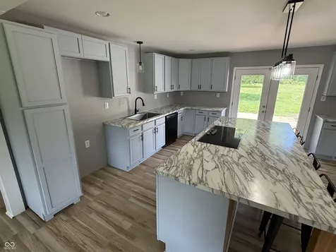 4735 S 800 W Indianapolis IN 46239