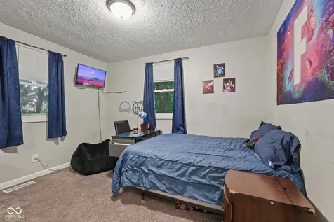 3132 S Lyons Indianapolis IN 46241