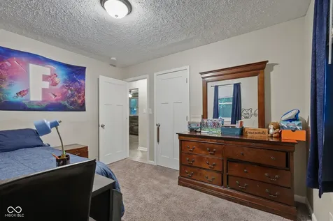 3132 S Lyons Indianapolis IN 46241