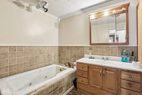 2215 W 60th Street Indianapolis IN 46228
